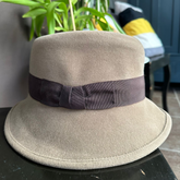 Sombrero Genuino de Diseñador Eric Javits NY - Velour Classic - Color Mink.